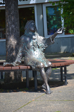 Tana Schanzara Denkmal_2.jpg